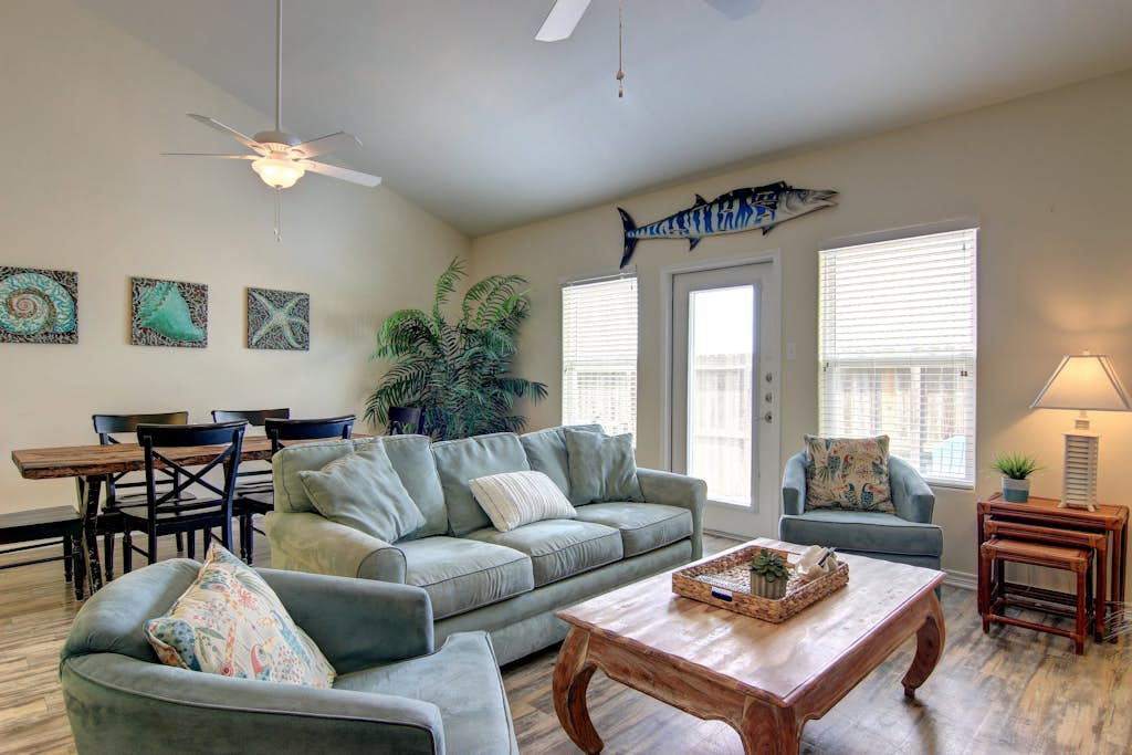 Nemo Cay 15106 - Pool, Patio, Sleeps 10, Dogs OK