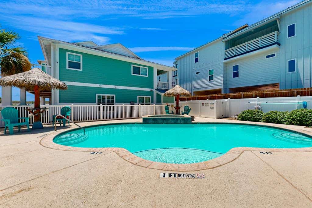 Newly Remodeled Condo w/ Pool & 2nd-story Deck – Walk to Beach