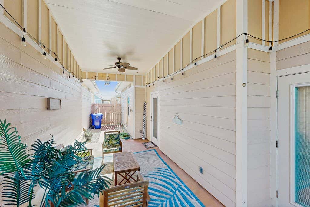 Anegada Village - Dreamcatcher