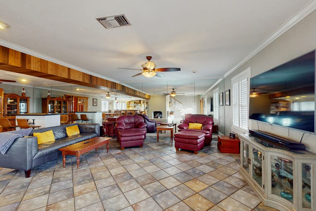 Sunshine Shores