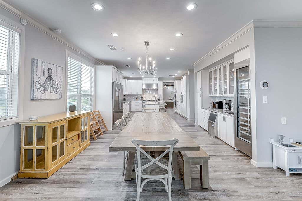 Inkies Retreat - Waterfront Home with Swim Spa