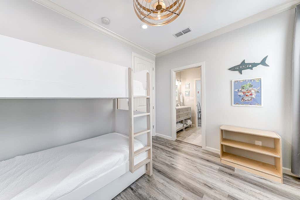 Inkies Retreat - Waterfront Home with Swim Spa