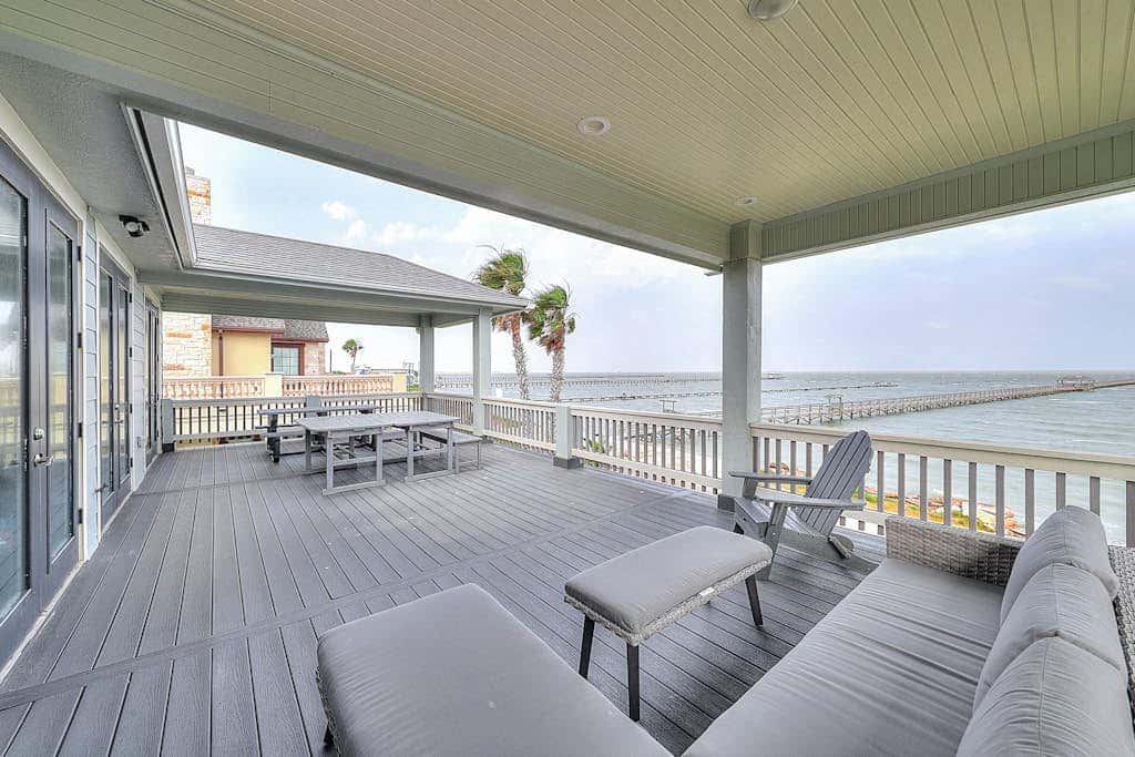 Inkies Retreat - Waterfront Home with Swim Spa