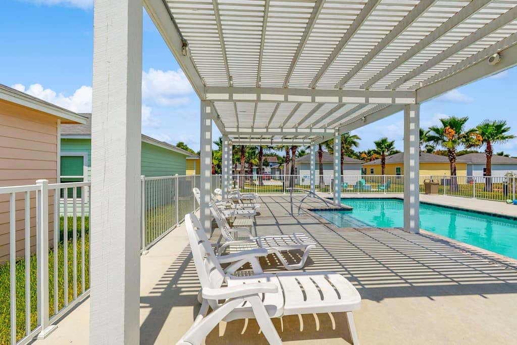 Rockport Rendezvous - Pool, Pond & Fire Pit