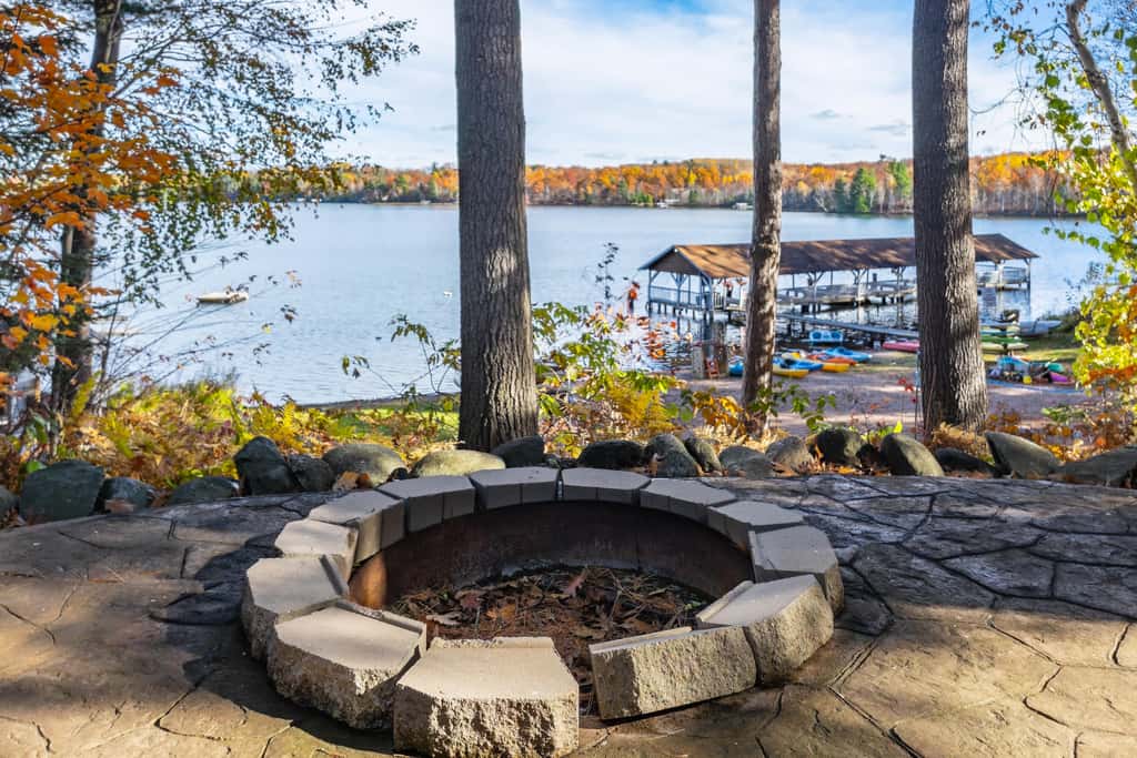 Oakwood Cabin, Resort, Lake, Beach, Kayaks & More