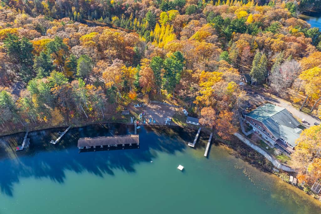 Oakwood Cabin, Resort, Lake, Beach, Kayaks & More
