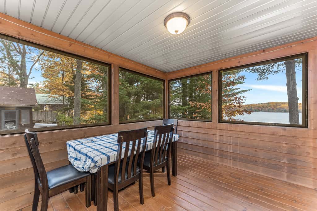 Oakwood Cabin, Resort, Lake, Beach, Kayaks & More
