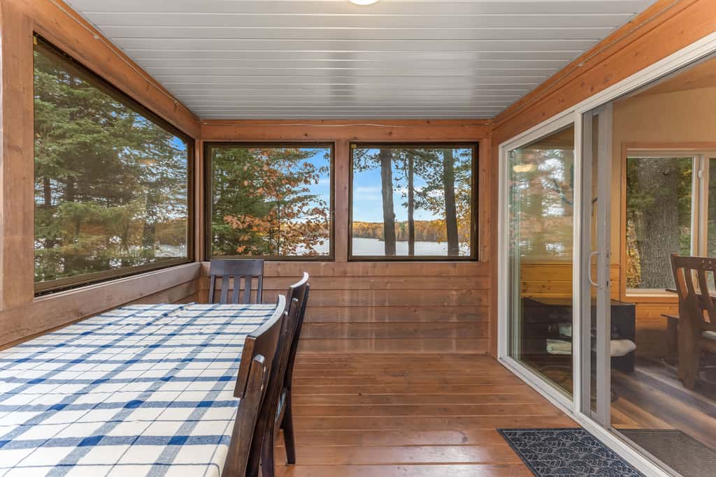 Oakwood Cabin, Resort, Lake, Beach, Kayaks & More