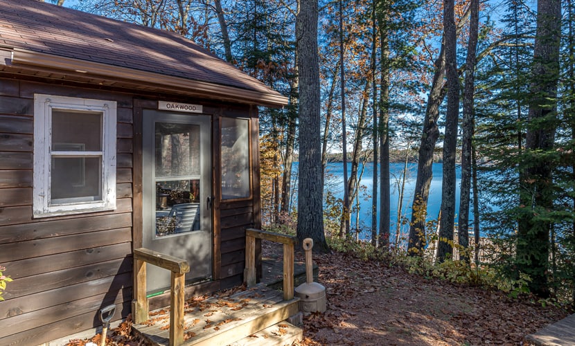 Acorn Cabin, Resort, Lake, Beach, Kayaks & More
