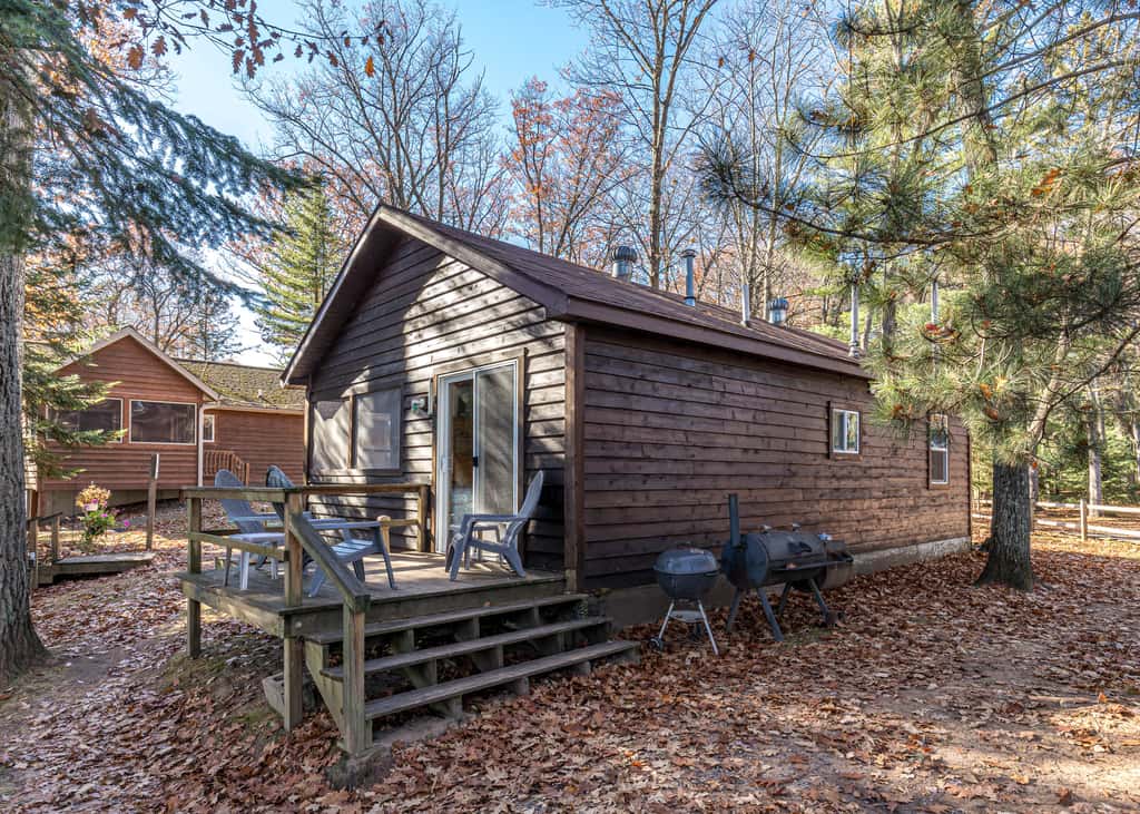 Acorn Cabin, Resort, Lake, Beach, Kayaks & More