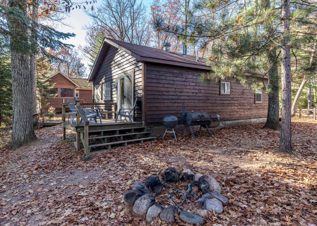 Acorn Cabin, Resort, Lake, Beach, Kayaks & More
