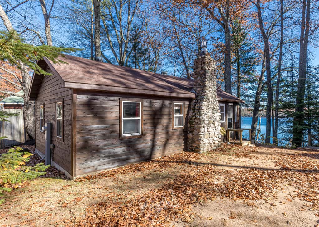 Acorn Cabin, Resort, Lake, Beach, Kayaks & More