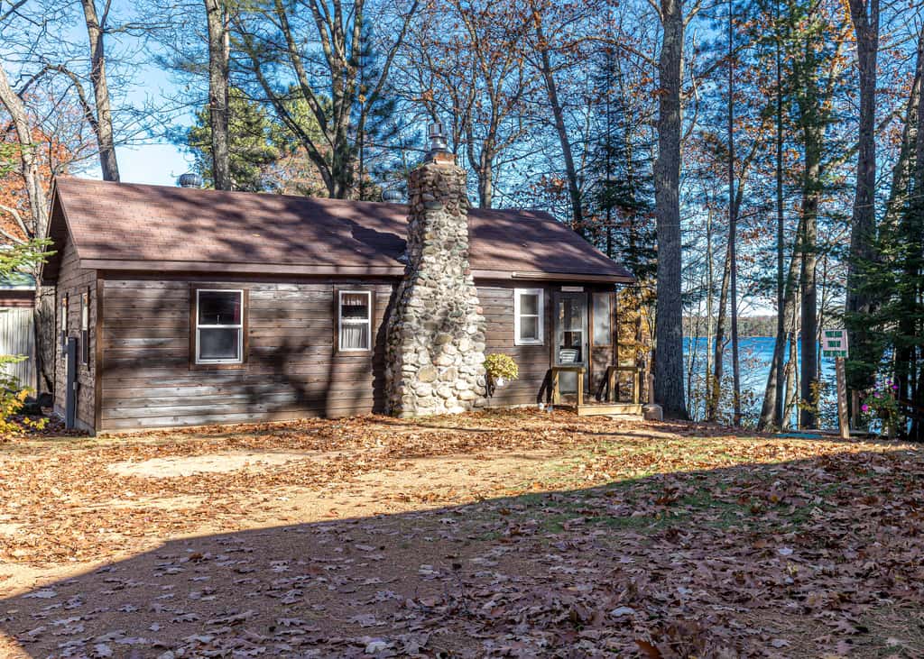 Acorn Cabin, Resort, Lake, Beach, Kayaks & More