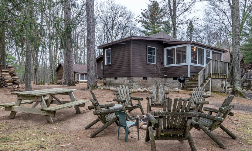 Ashwood Cabin, Resort, Lake, Beach, Kayaks & More