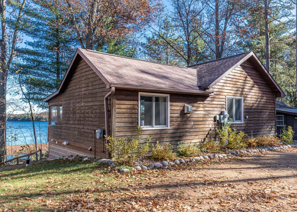 Pinewood Cabin, Resort, Lake, Beach, Kayaks & More