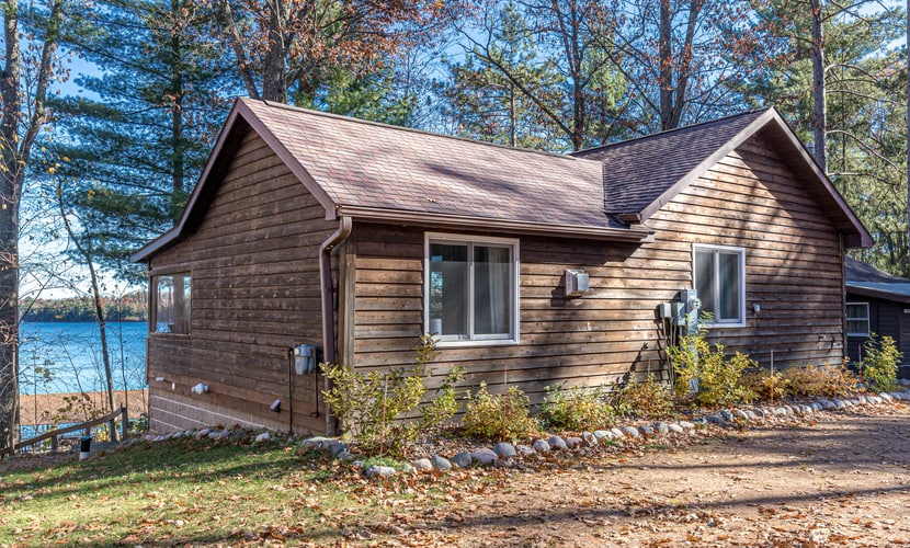 Pinewood Cabin, Resort, Lake, Beach, Kayaks & More