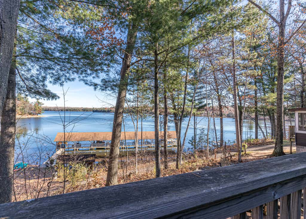 Pinewood Cabin, Resort, Lake, Beach, Kayaks & More