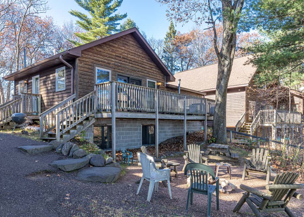 Pinewood Cabin, Resort, Lake, Beach, Kayaks & More