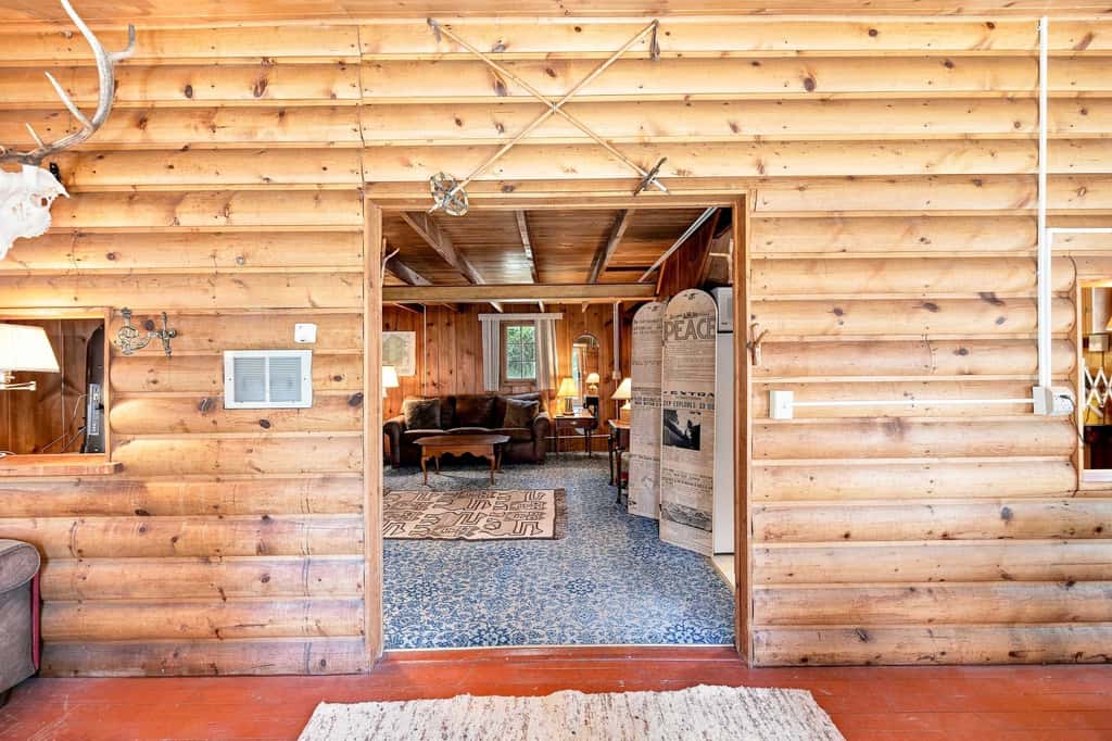 Cozy Lakeside Cabin: Dock, Deck, & Pet Friendly