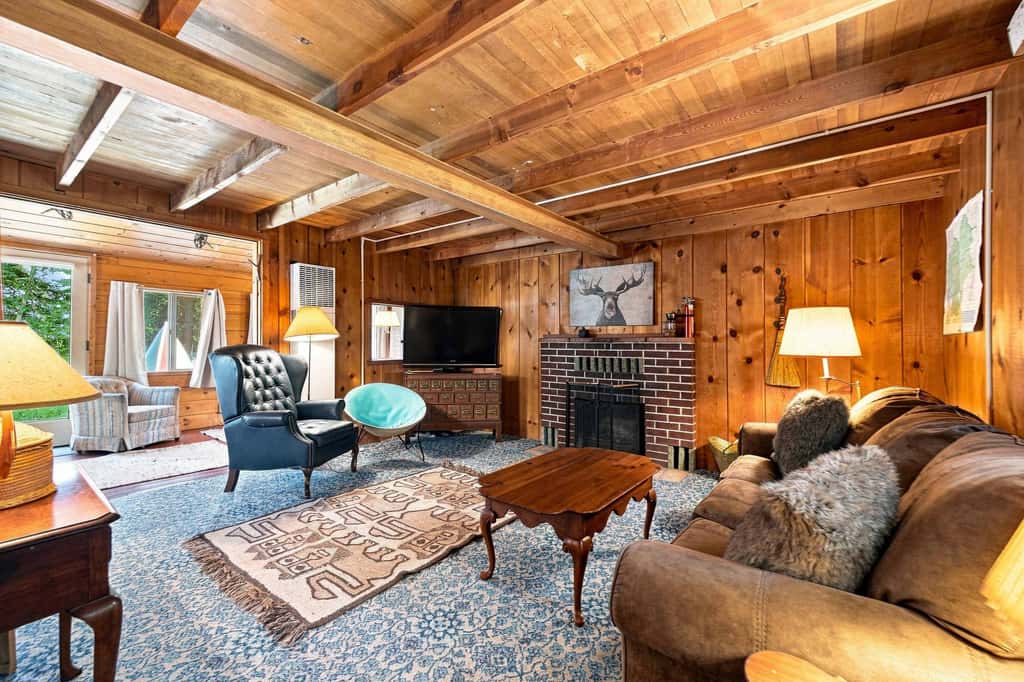 Cozy Lakeside Cabin: Dock, Deck, & Pet Friendly