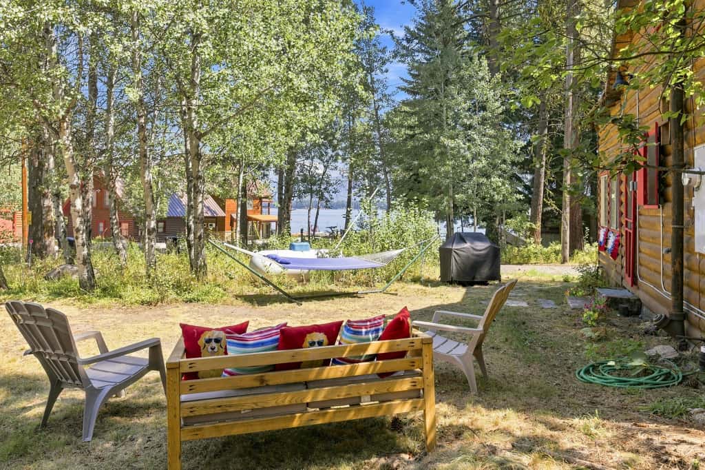 Cozy Lakeside Cabin: Dock, Deck, & Pet Friendly