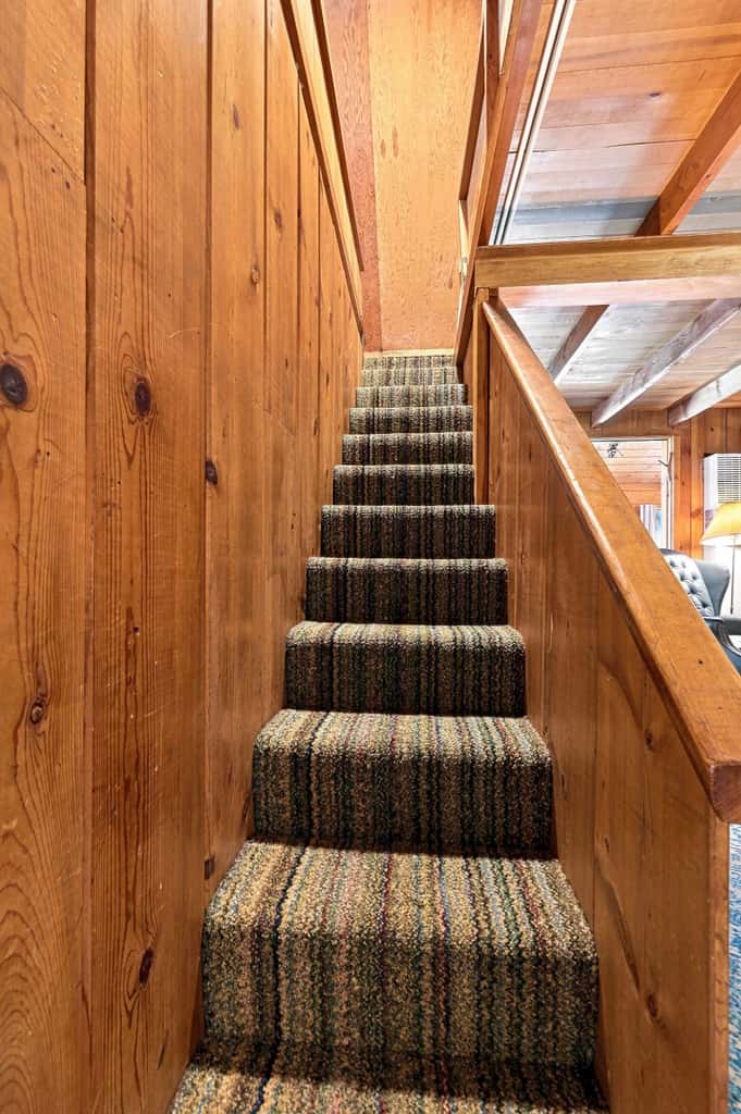 Cozy Lakeside Cabin: Dock, Deck, & Pet Friendly