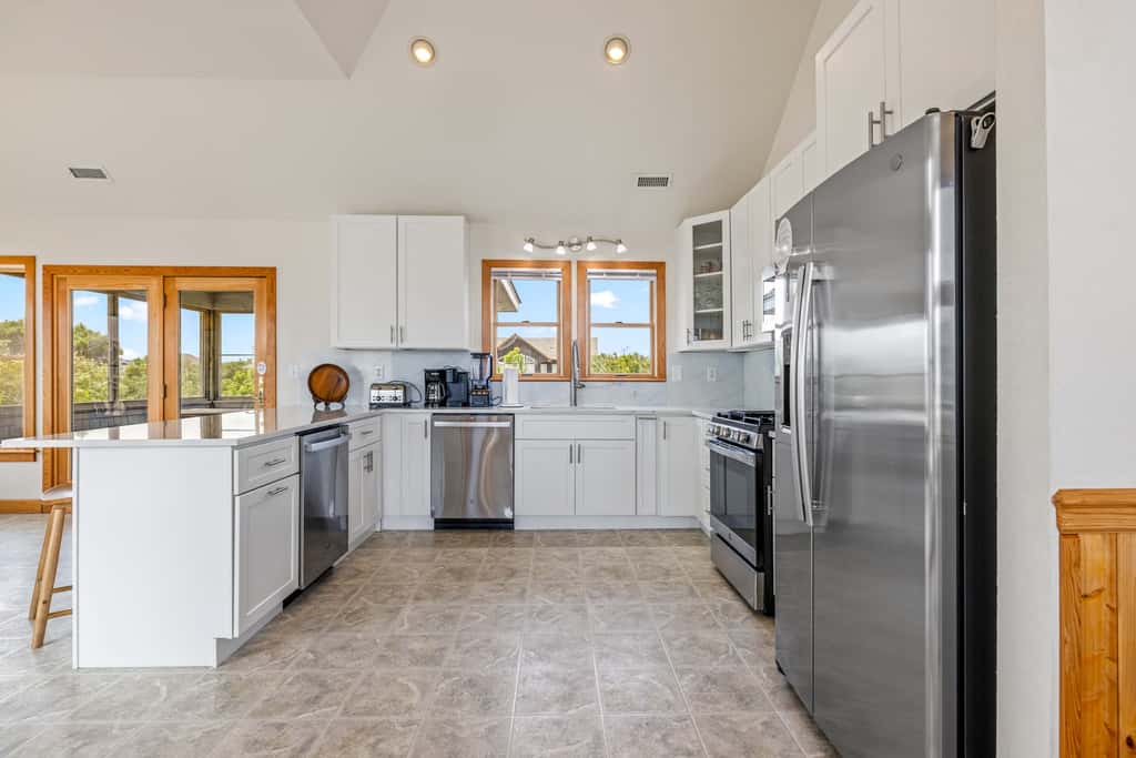 Sojourn 6BD Semi Oceanfront, Pool, Hot Tub, Views