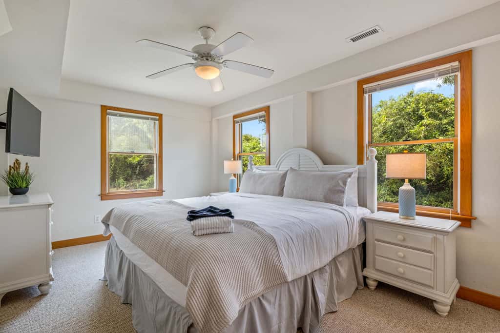 Sojourn 6BD Semi Oceanfront, Pool, Hot Tub, Views