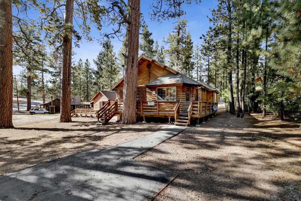Forest Treehouse # 1473