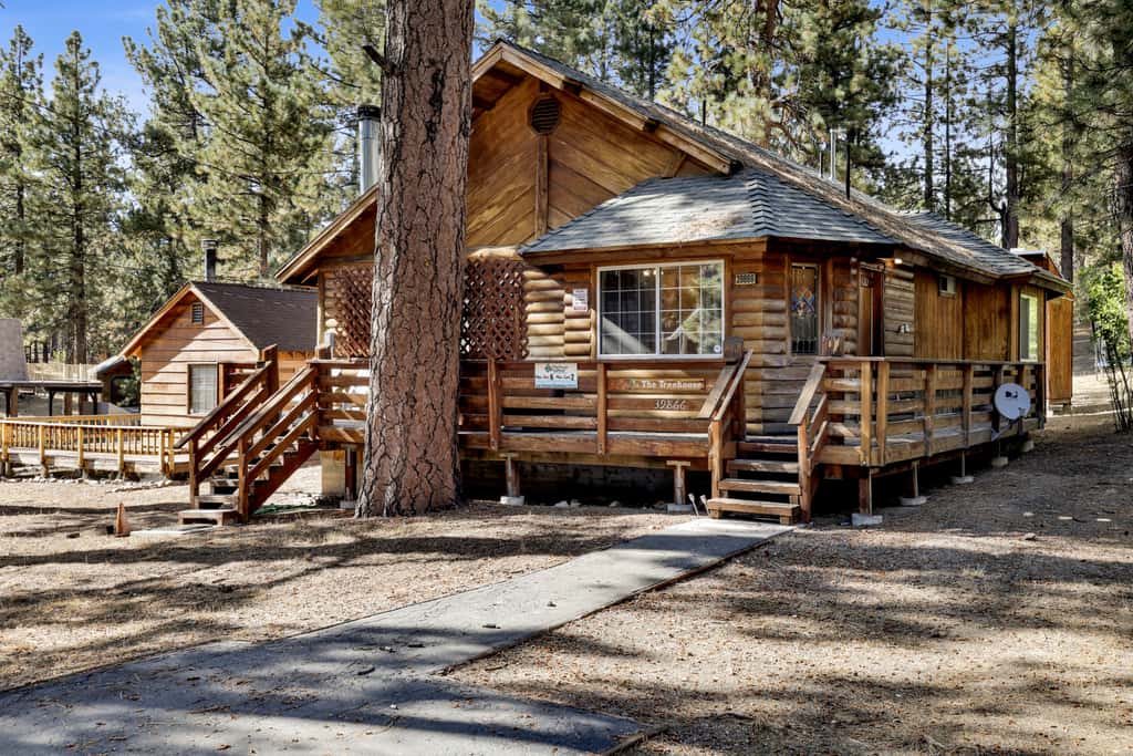 Forest Treehouse # 1473