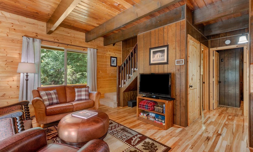 Pinecone Ridge Cabin