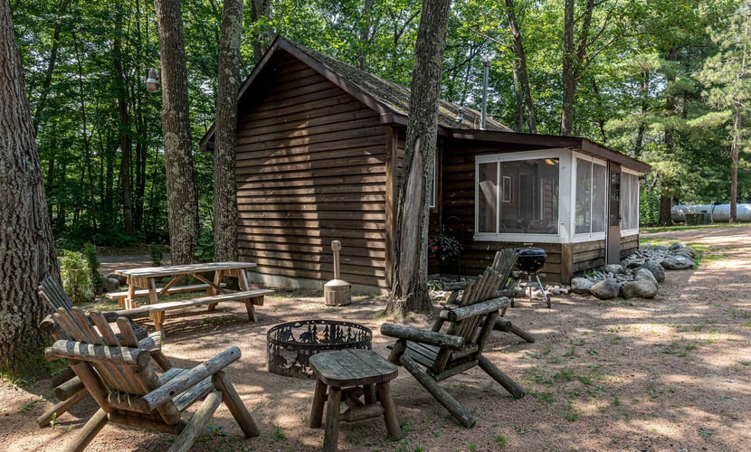 Cedarwood Cabin, resort amenities, Lake, Beach