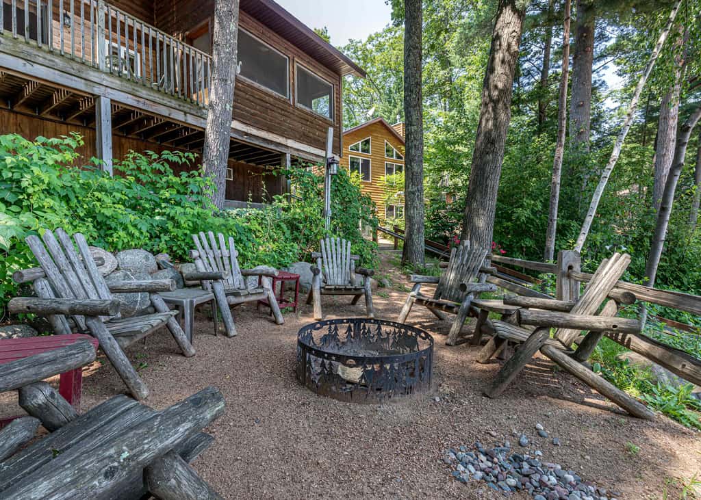 Maplewood Cabin, Resort, Lake, Beach, Kayaks & More