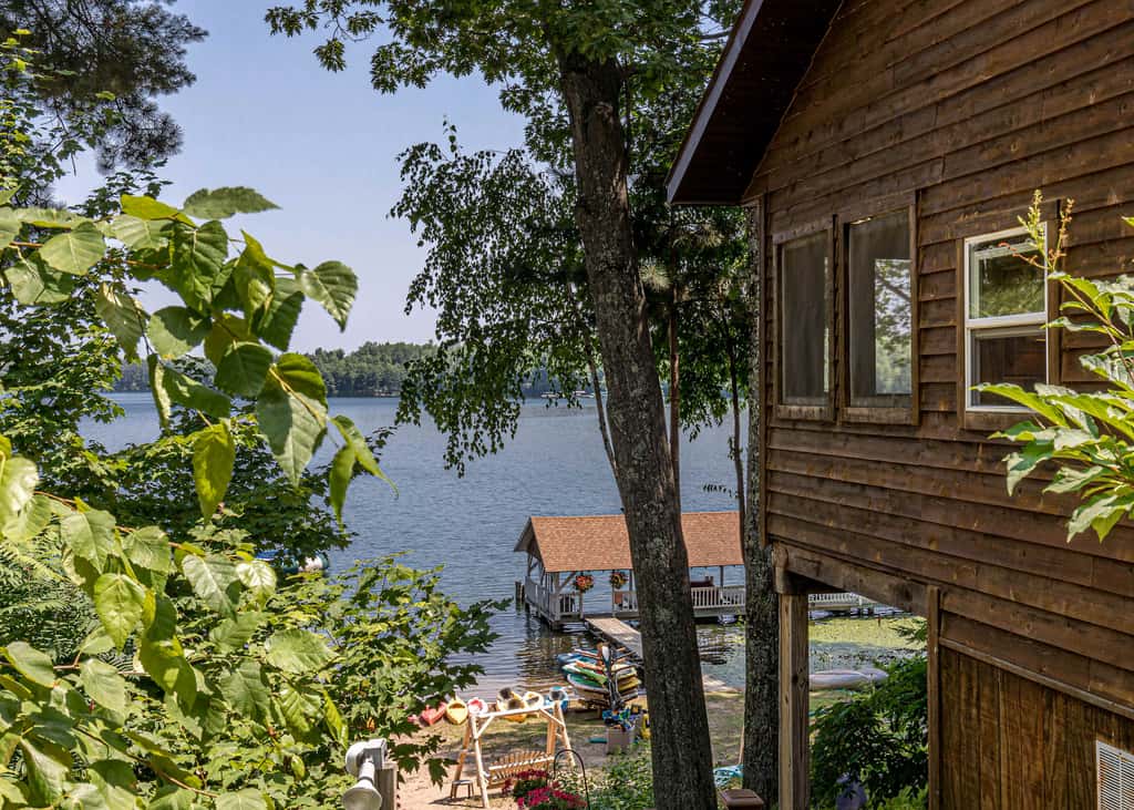 Maplewood Cabin, Resort, Lake, Beach, Kayaks & More