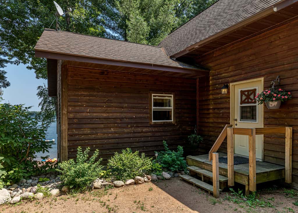 Maplewood Cabin, Resort, Lake, Beach, Kayaks & More