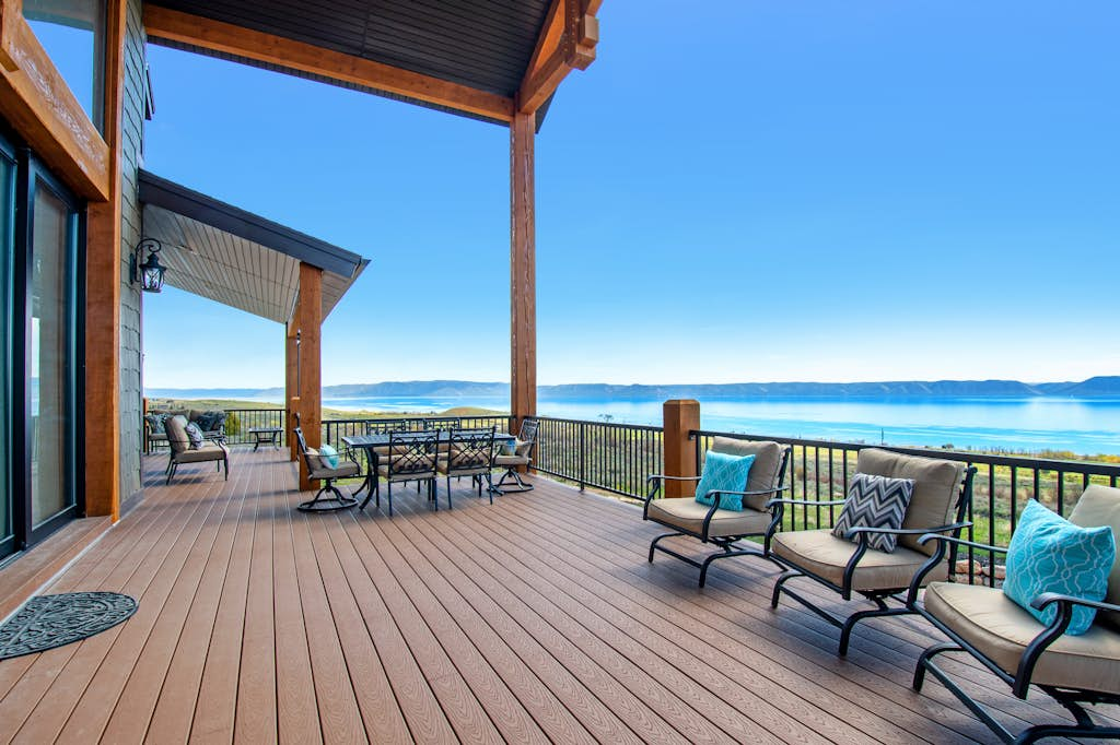 Raspberry Ridge Lodge
