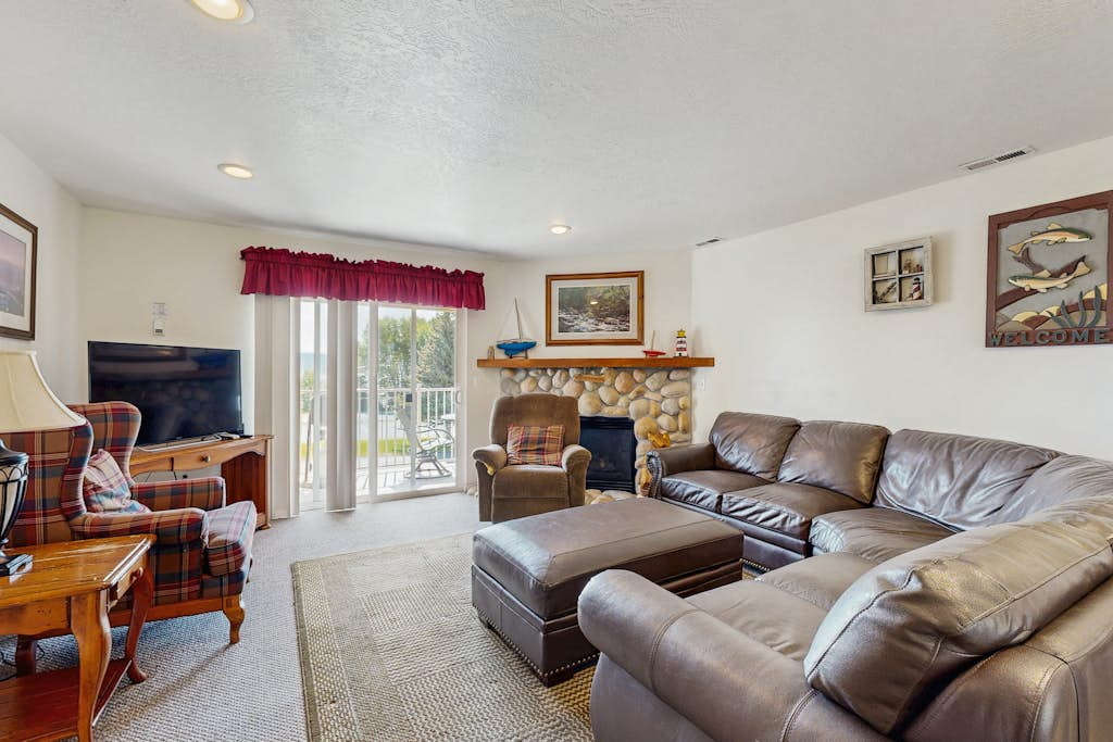 Tennis Court Condo