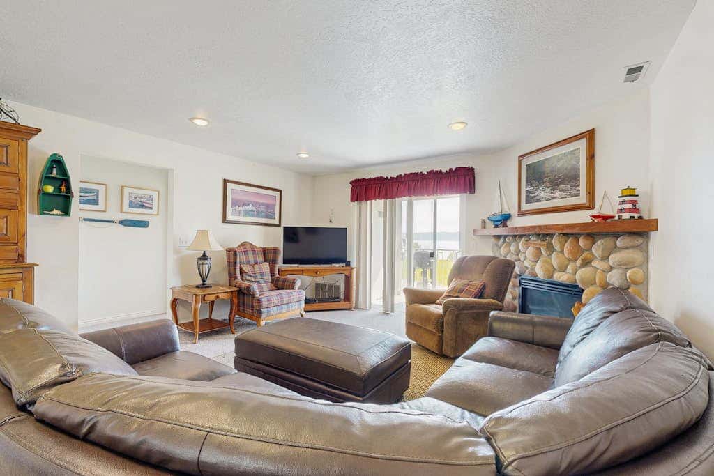 Tennis Court Condo