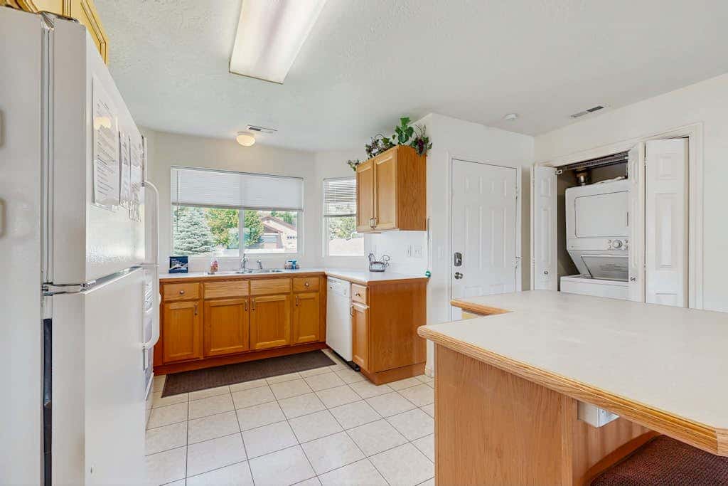 Tennis Court Condo