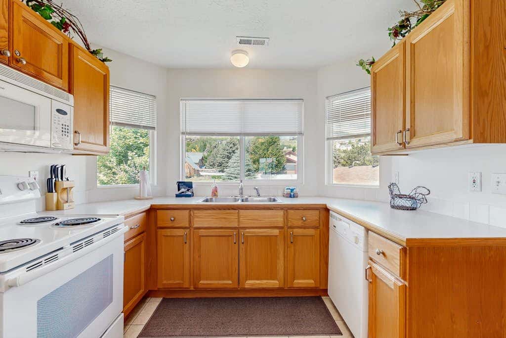 Tennis Court Condo