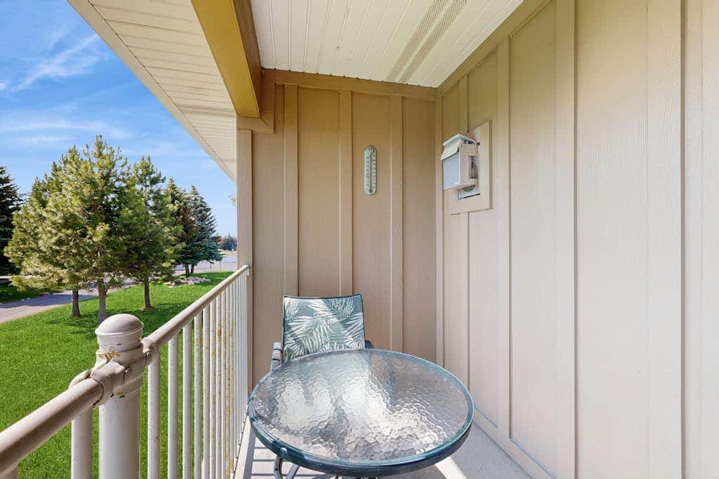 Tennis Court Condo