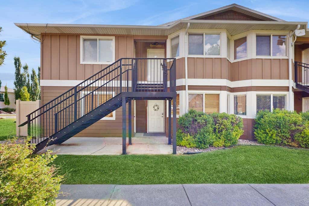 Tennis Court Condo