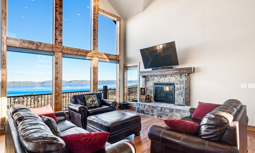 Scenic getaway with game tables, pools, hot tub, beach access & playground