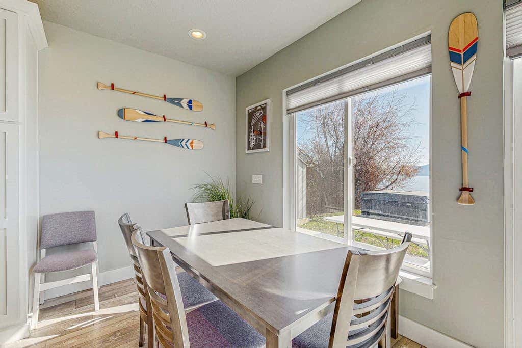 Lakefront Retreat