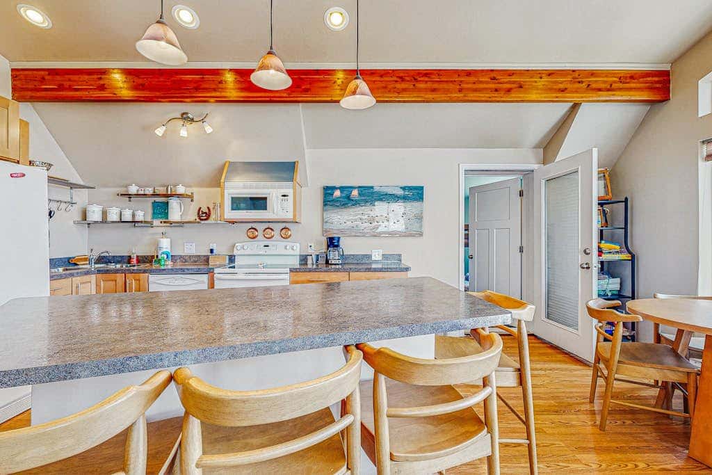 Lakefront Retreat