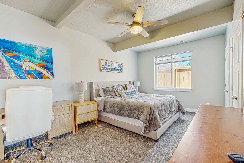 Lakefront Retreat