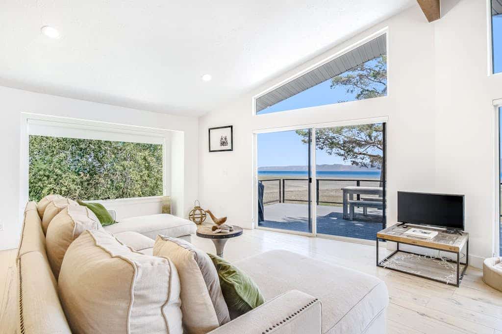 Newly Renovated Lakefront Home w/Private Beach, Deck, Elevator, Views - Dog OK
