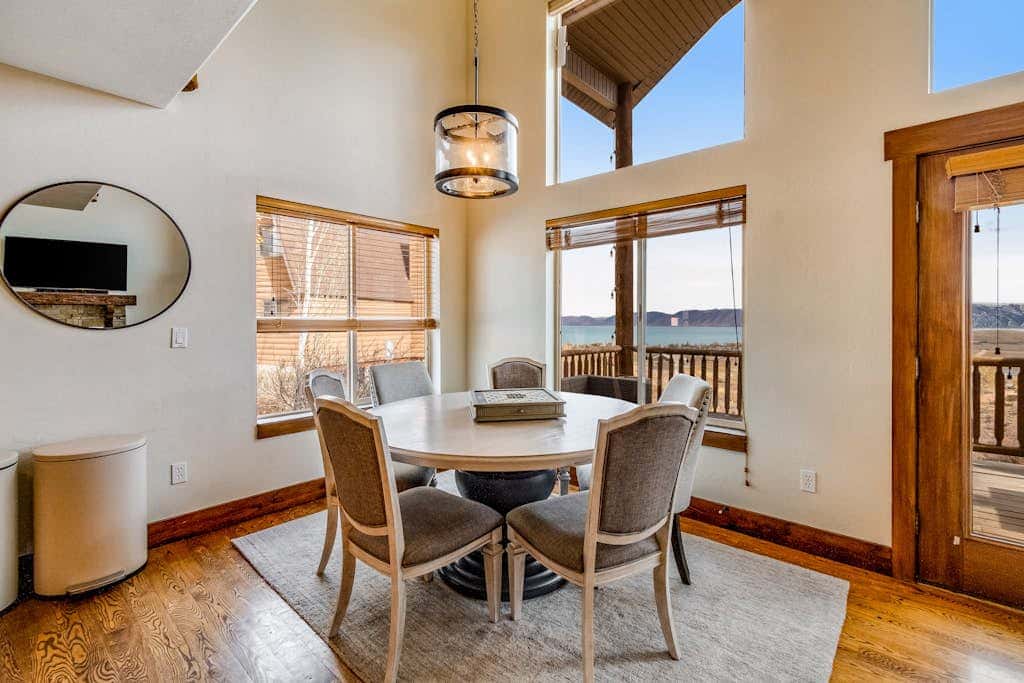 Peaceful Bear Lake Home