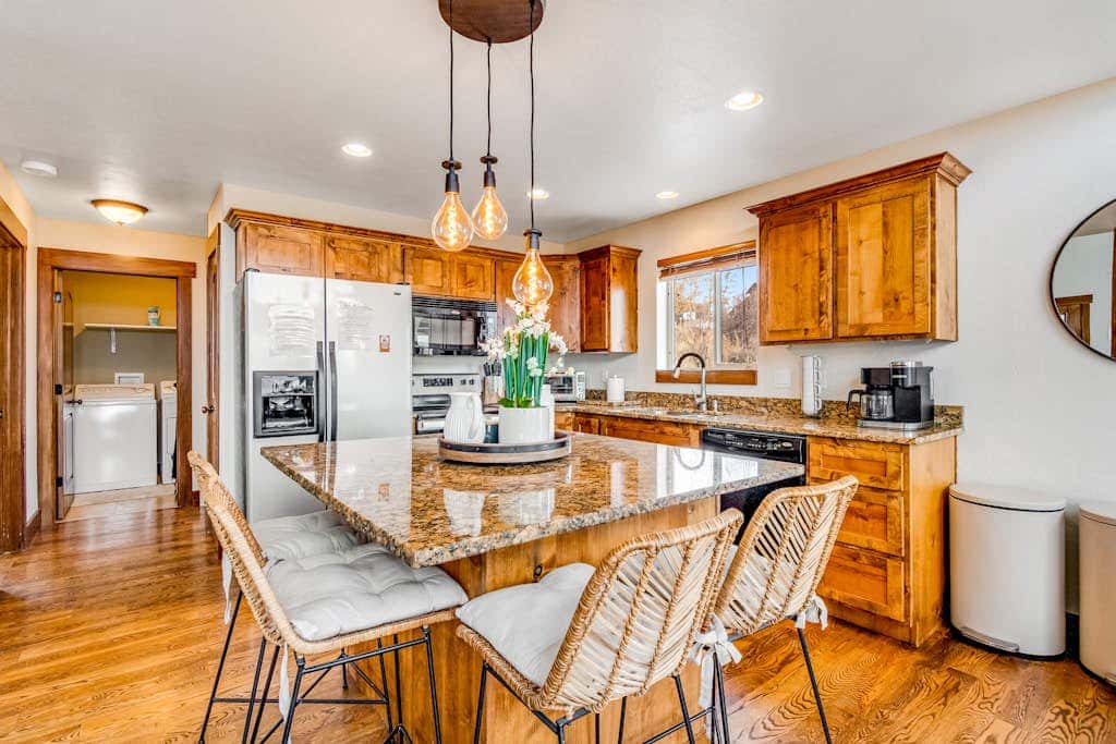 Peaceful Bear Lake Home