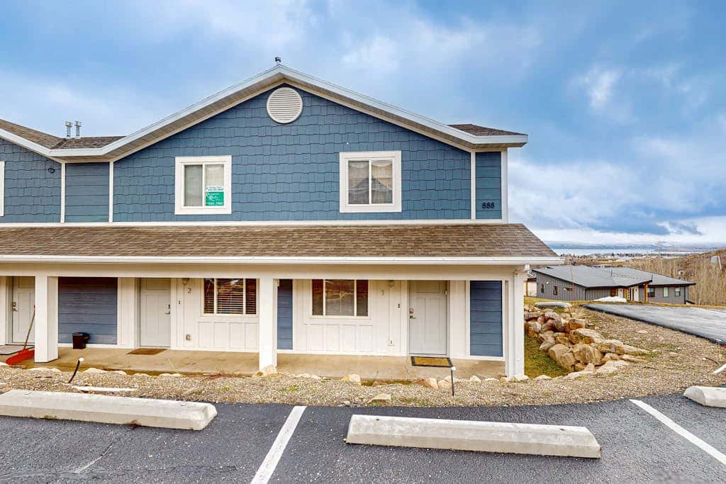 Marina Retreat